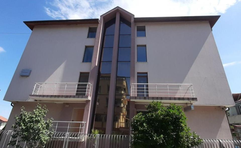 Family Hotel Favourite Obzor Zewnętrze zdjęcie