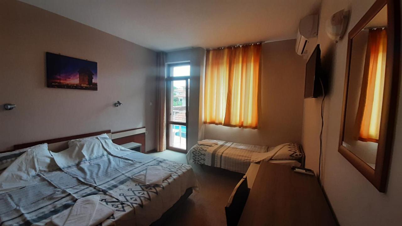 Family Hotel Favourite Obzor Zewnętrze zdjęcie